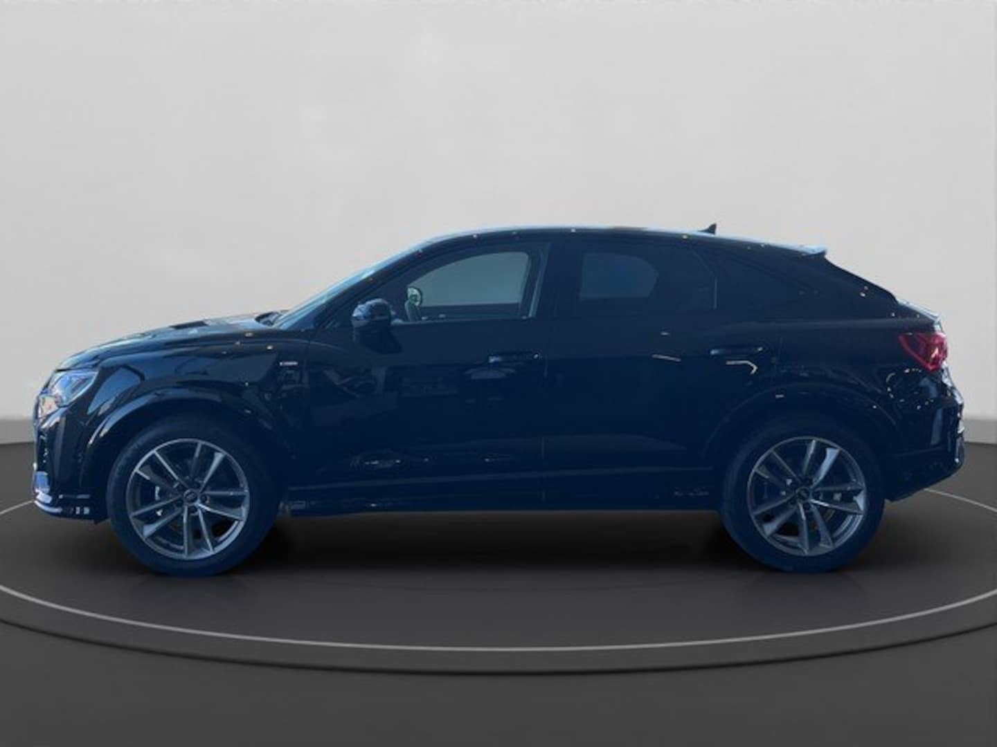 Bild über Audi Q3 Sportback TFSI 110 kW S tronic - für weitere Informationen kontaktieren Sie den Audi Partner