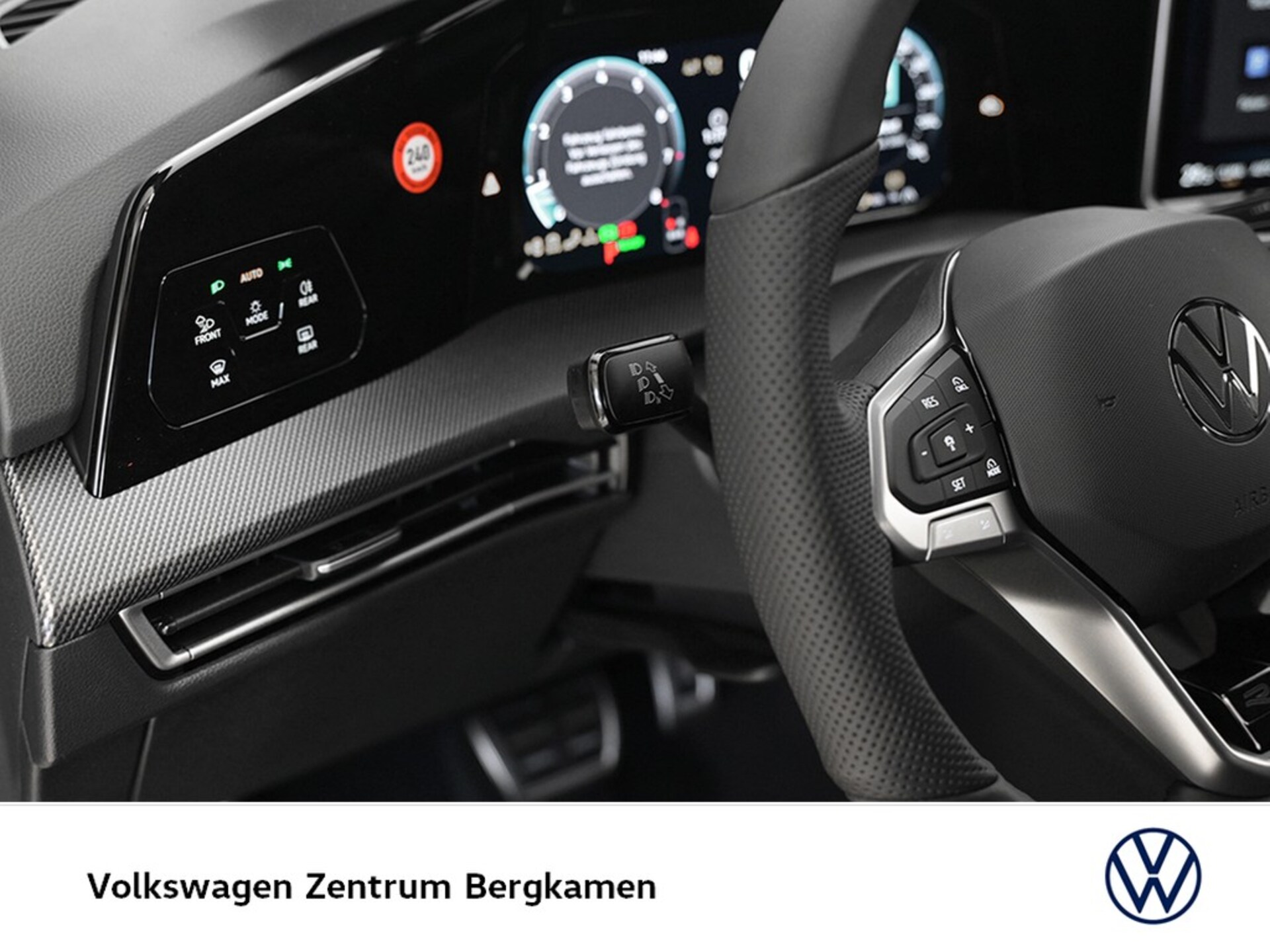 Volkswagen Golf R-Line