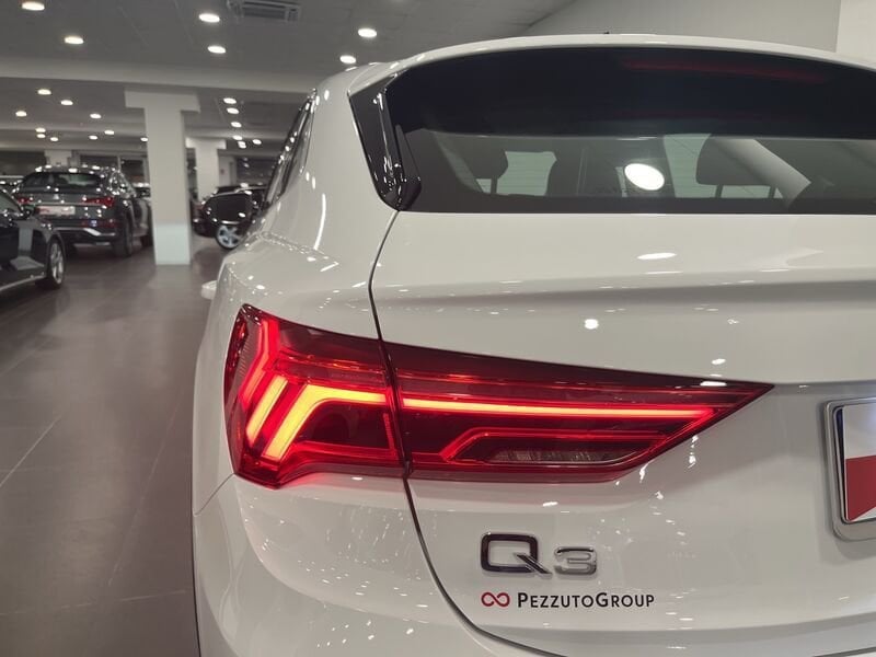 Immagine di Audi Q3 Sportback TFSI e Business Plus 45 TFSI e 180 kW (245 CV) S tronic - Vista: for more details contact your dealer