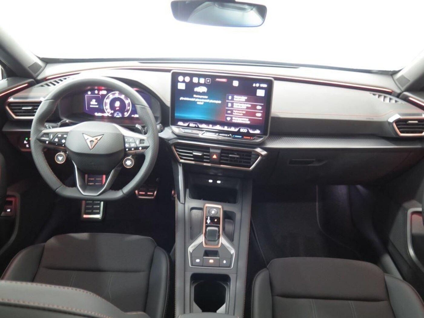 CUPRA Formentor 1.5 TSI e-Hybrid DSG 150 kW (204 CV) — photo 4