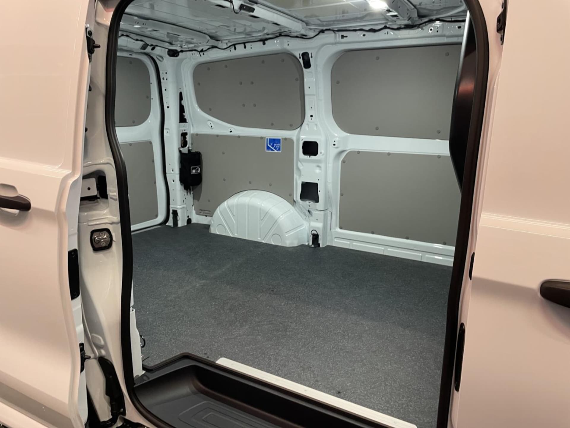 Volkswagen Transporter Kasten kurzer Radstand