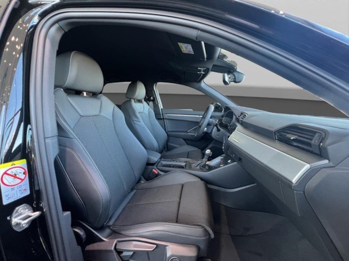 Bild über Audi Q3 Sportback TFSI 110 kW S tronic - für weitere Informationen kontaktieren Sie den Audi Partner