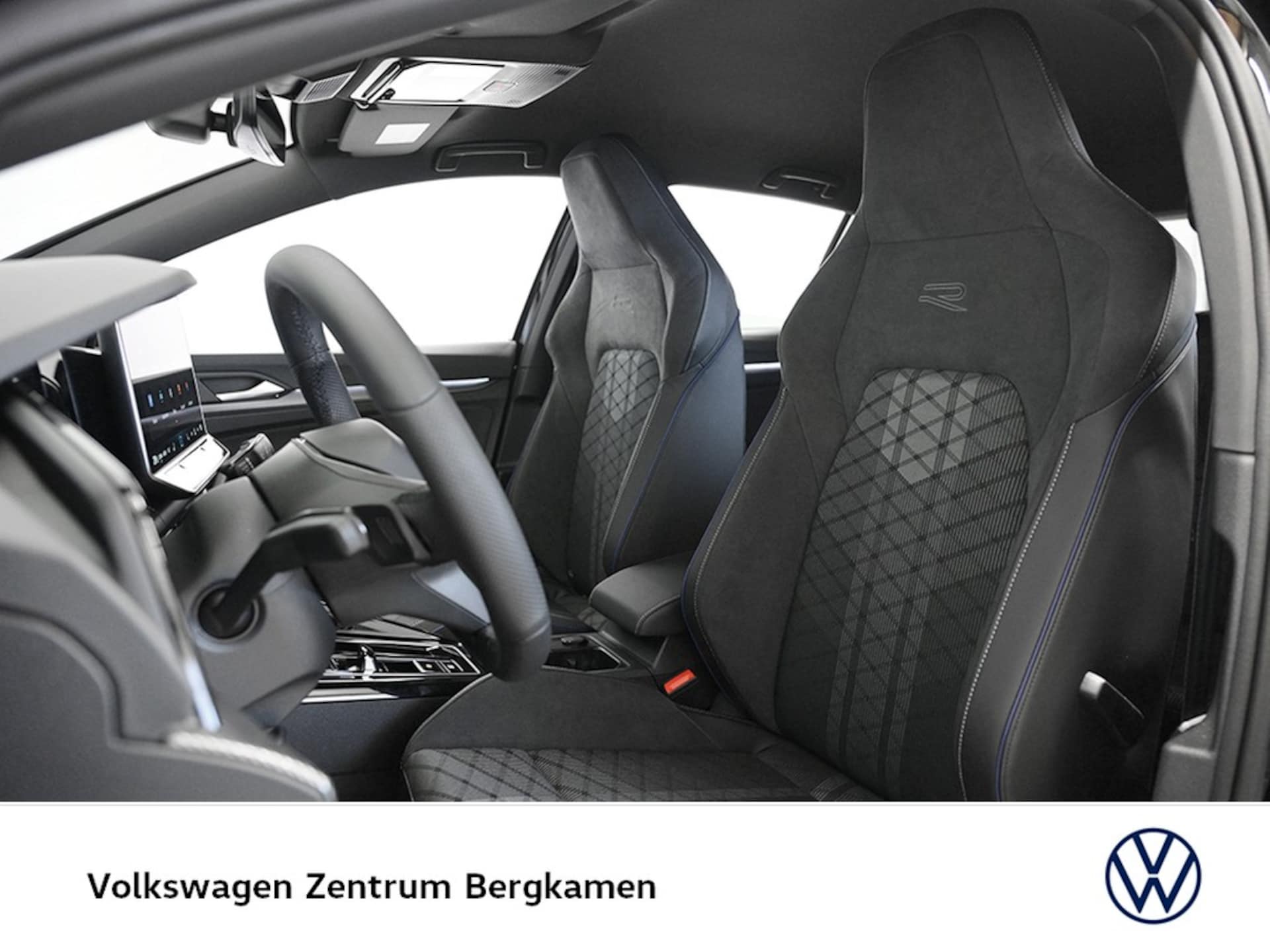 Volkswagen Golf R-Line