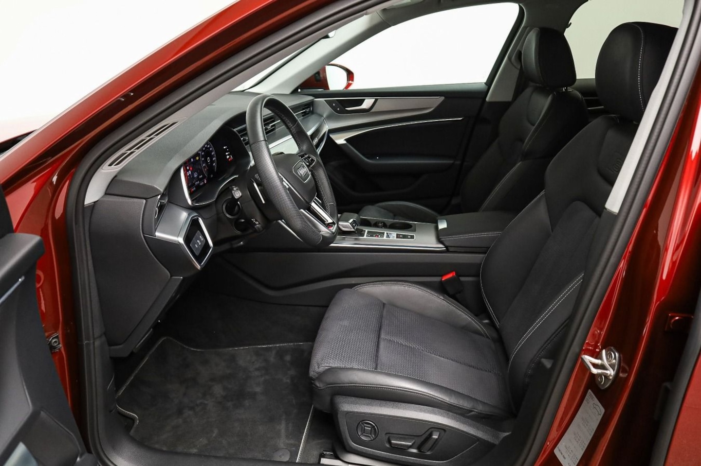 Bild über Audi S6 Avant TDI quattro tiptronic - für weitere Informationen kontaktieren Sie den Audi Partner