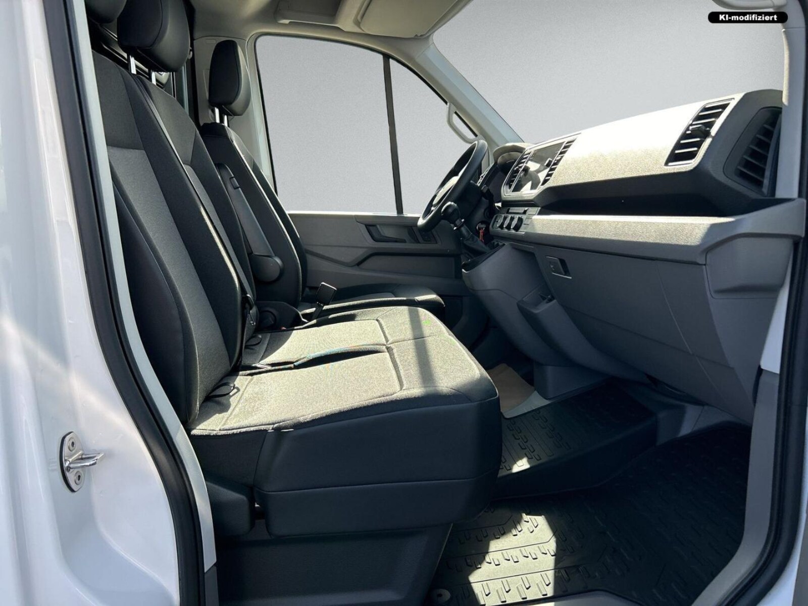 Volkswagen Crafter Kasten mittlerer Radstand – Bild 9