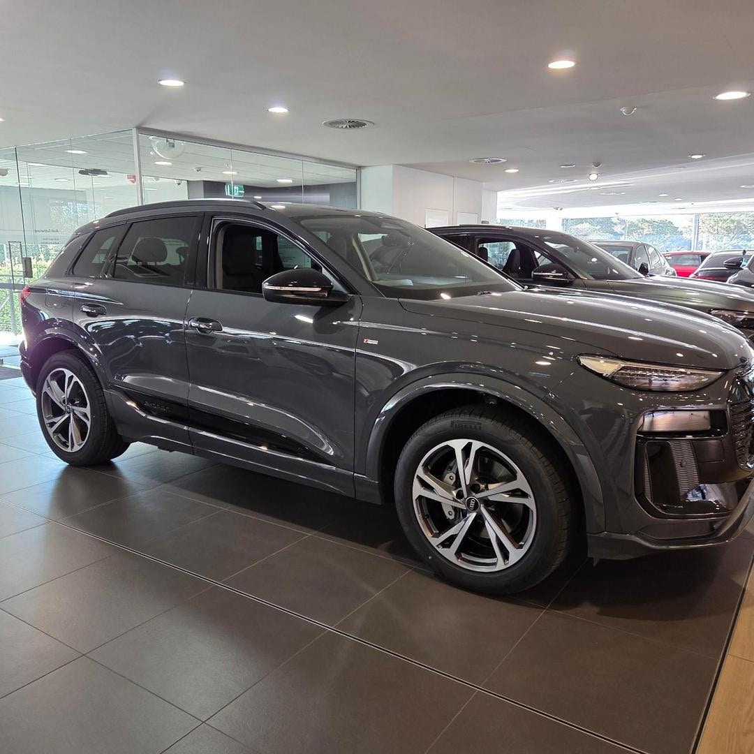 Image about Audi Q6 SUV e-tron e-tron
