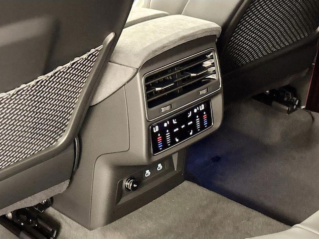 2026 Audi RS Q8 Base - Photo 17
