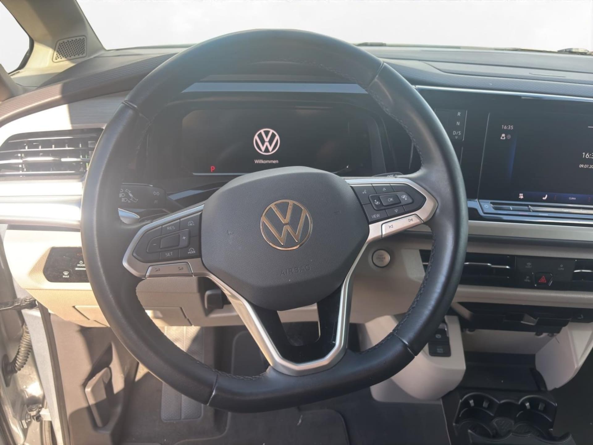 Volkswagen Multivan Life