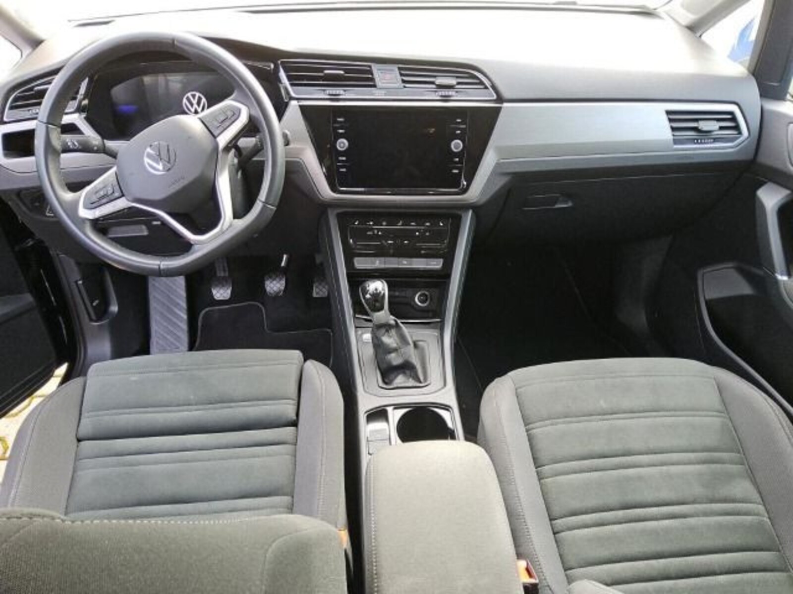 Volkswagen Touran – Bild 8