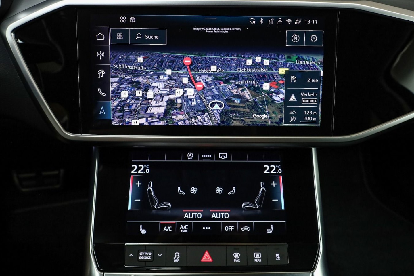 Bild über Audi S6 Avant TDI quattro tiptronic - für weitere Informationen kontaktieren Sie den Audi Partner