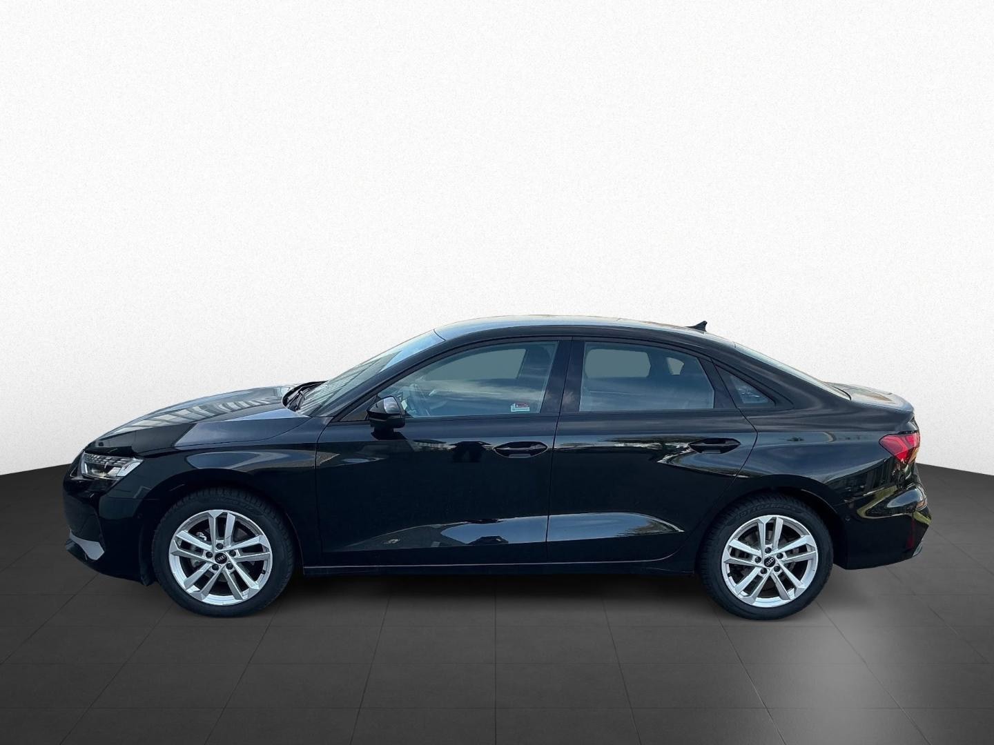 Bild über Audi A3 Limousine TFSI 110 kW S tronic - für weitere Informationen kontaktieren Sie den Audi Partner