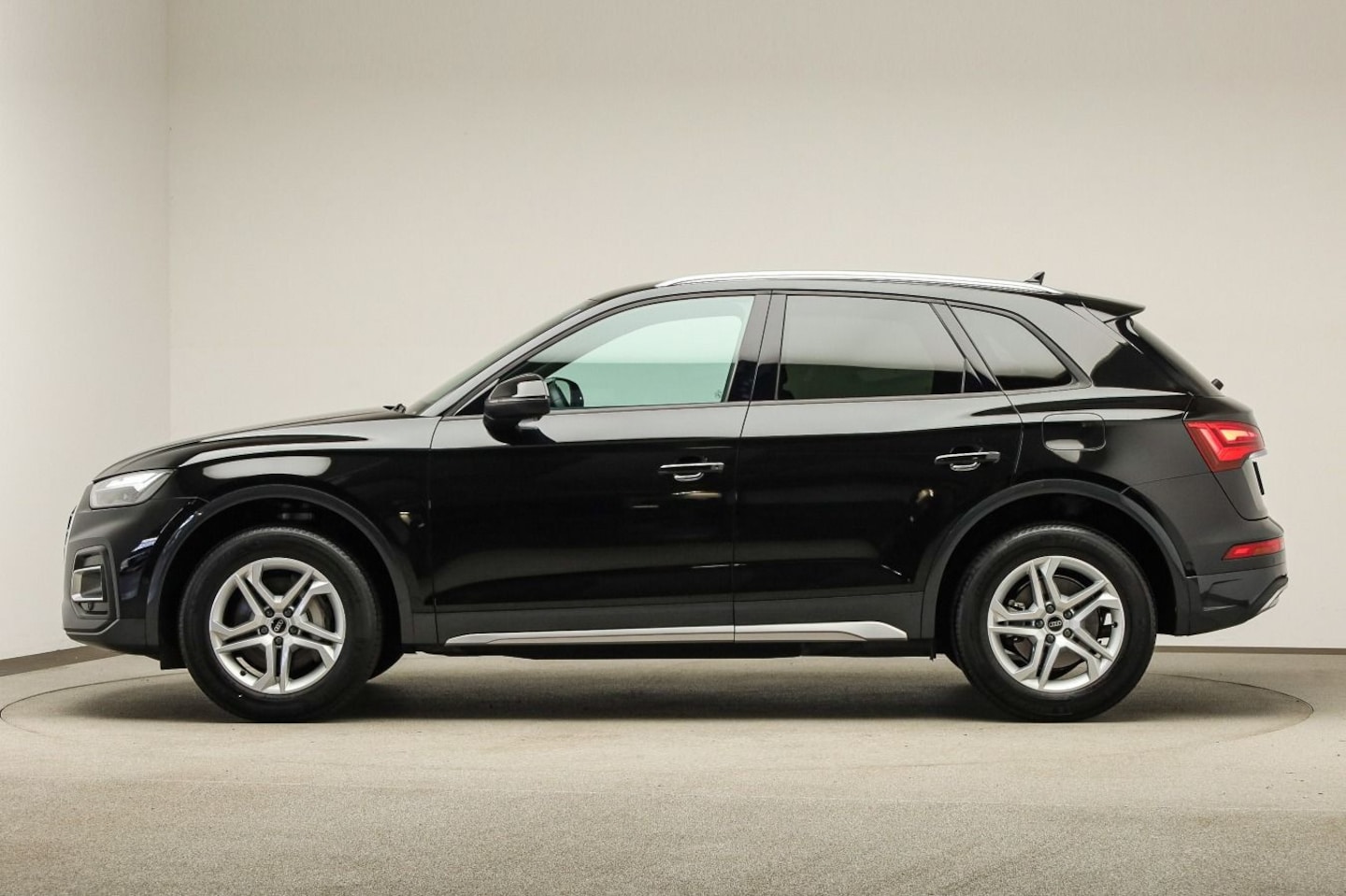 Bild über Audi Q5 TFSI e advanced 50 TFSI e quattro S tronic - für weitere Informationen kontaktieren Sie den Audi Partner