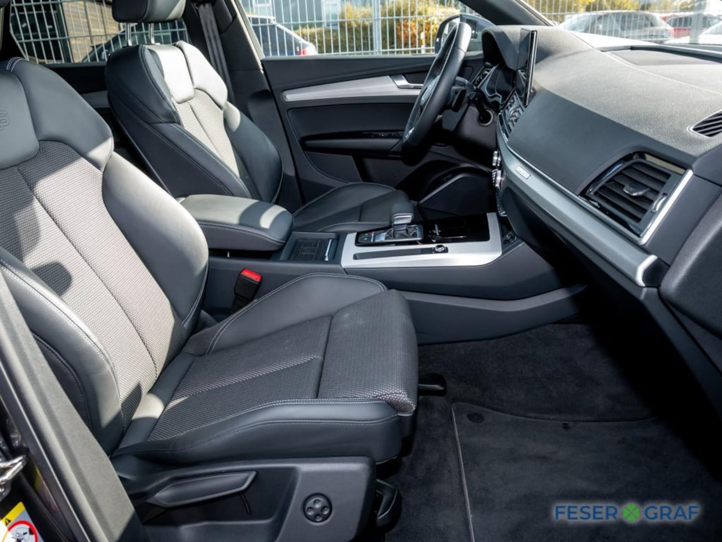 Bild über Audi Q5 Sportback 40 TDI quattro S tronic - für weitere Informationen kontaktieren Sie den Audi Partner