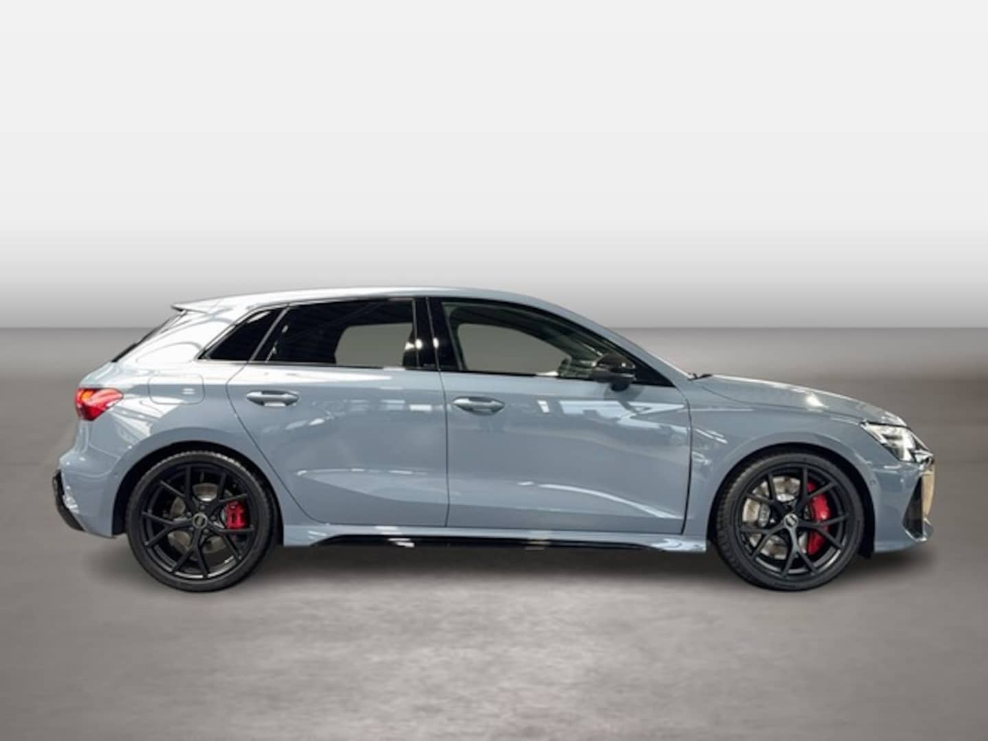 Bild über Audi RS 3 Sportback TFSI quattro 294 kW S tronic - für weitere Informationen kontaktieren Sie den Audi Partner