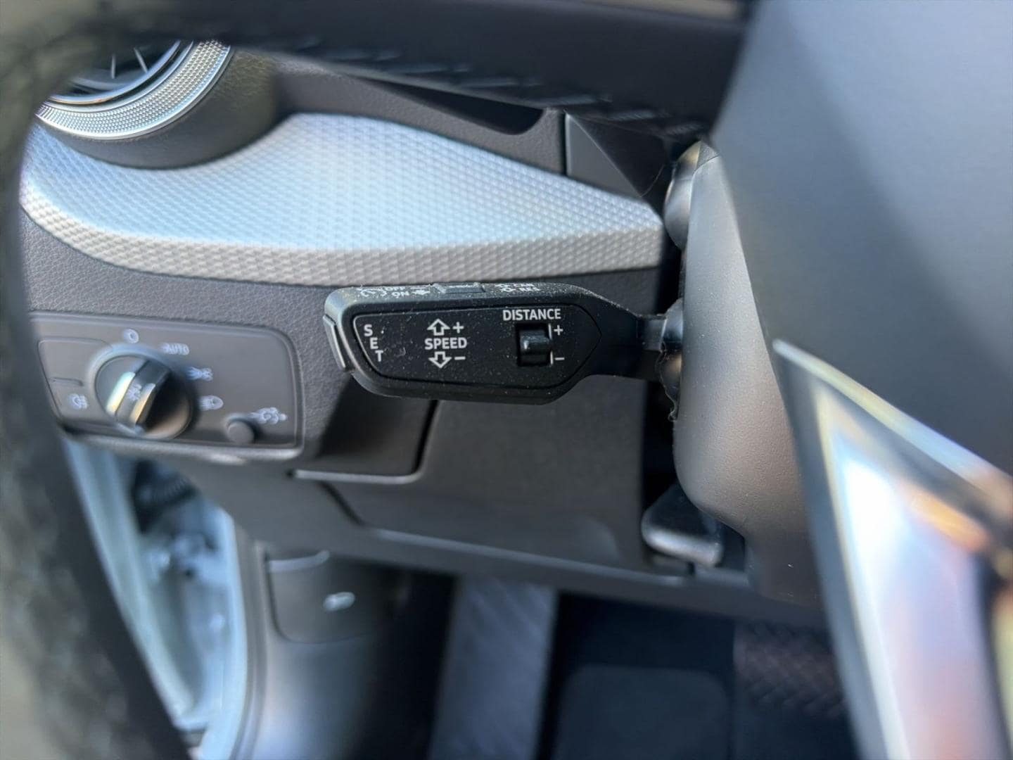 Bild über Audi Q2 advanced 35 TFSI S tronic - für weitere Informationen kontaktieren Sie den Audi Partner