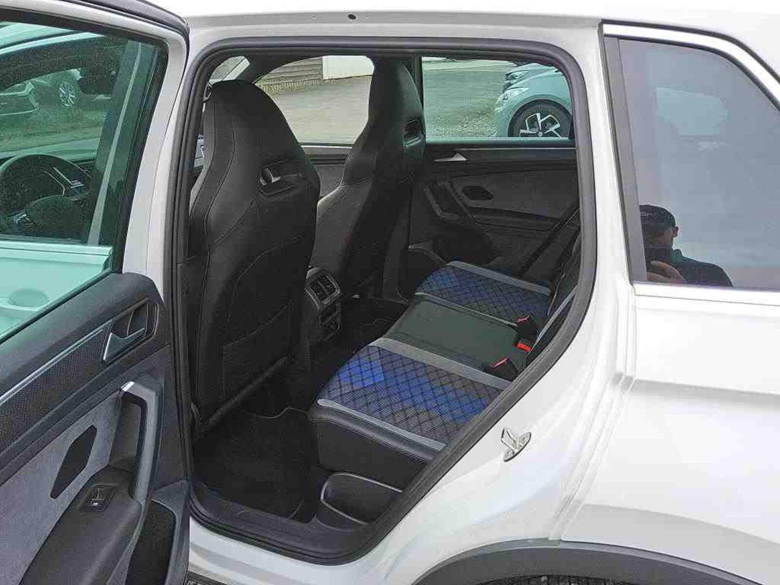 Volkswagen Tiguan – Bild 9
