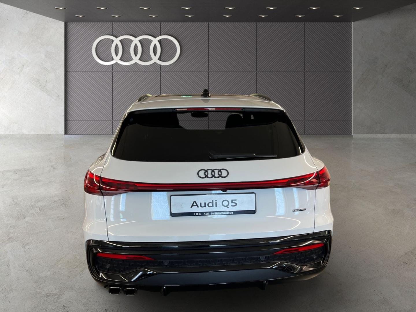 Bild über Audi Q5 SUV TDI quattro 150 kW S tronic - für weitere Informationen kontaktieren Sie den Audi Partner