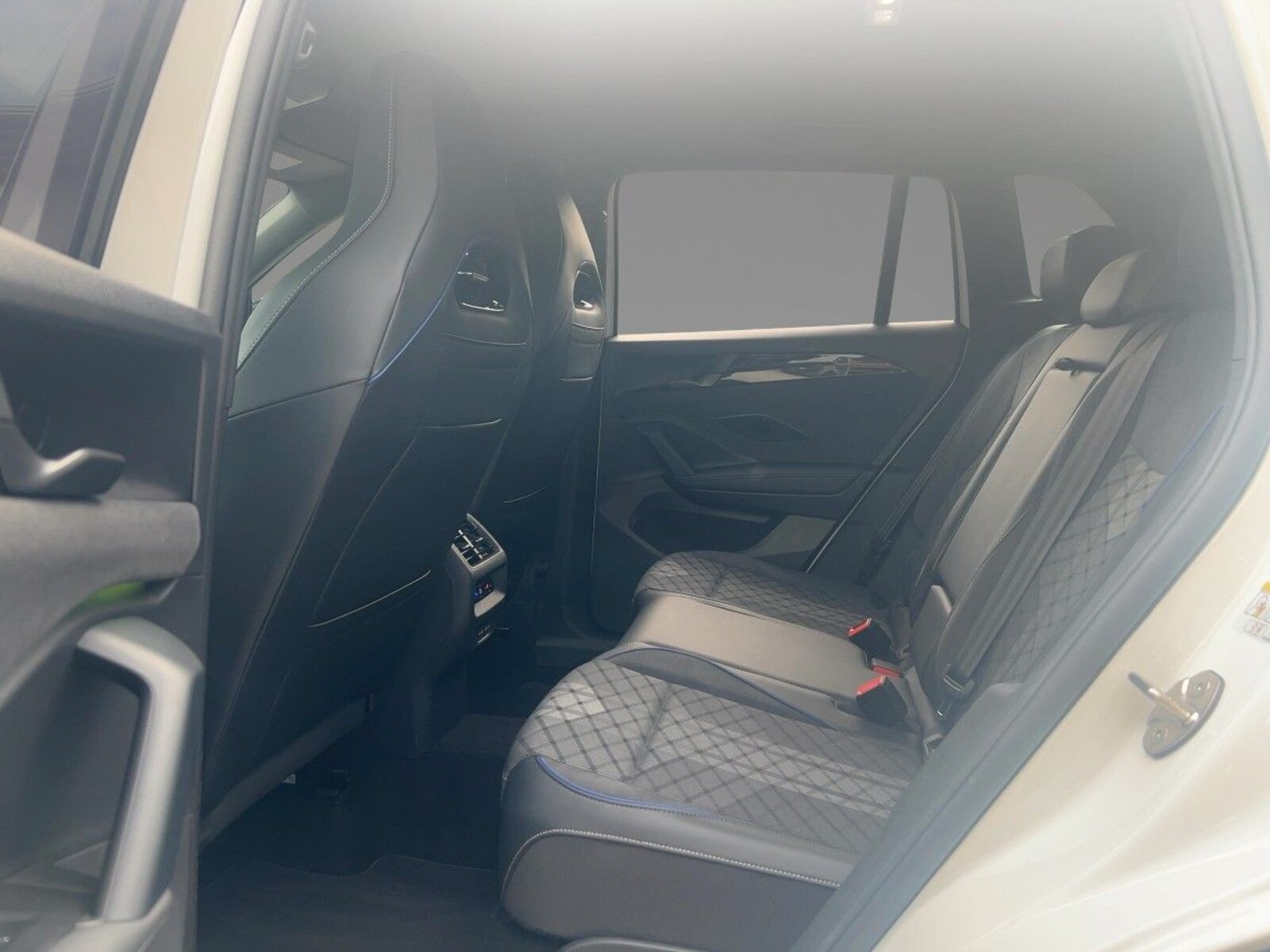 Volkswagen Tiguan – Bild 7