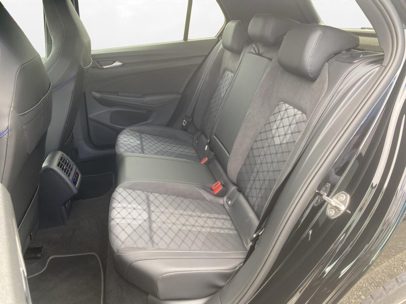Volkswagen Golf – Bild 11
