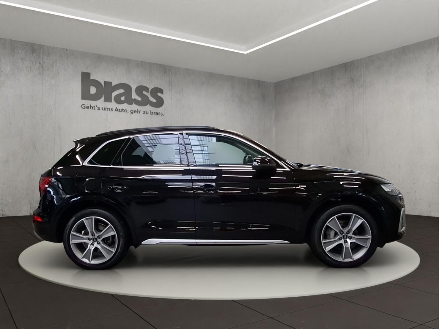 Bild über Audi Q5 TFSI e S line business 50 TFSI e quattro S tronic - für weitere Informationen kontaktieren Sie den Audi Partner