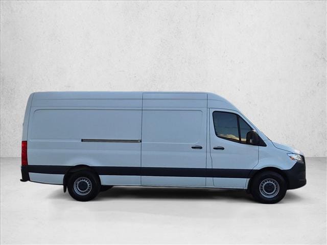 2022 Mercedes-Benz