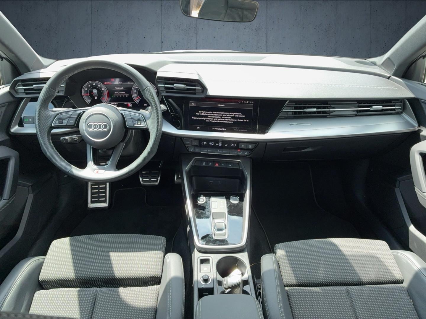 Bild über Audi A3 Sportback S line 35 TFSI S tronic - für weitere Informationen kontaktieren Sie den Audi Partner