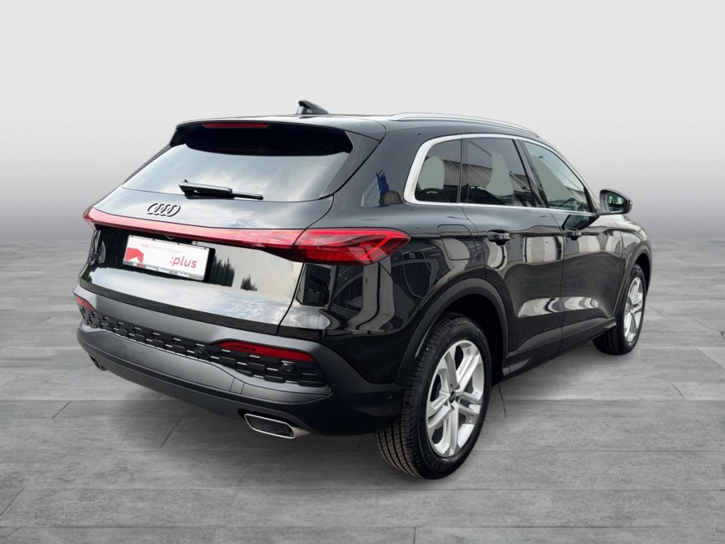Bild über Audi Q5 SUV TFSI 150 kW S tronic - für weitere Informationen kontaktieren Sie den Audi Partner