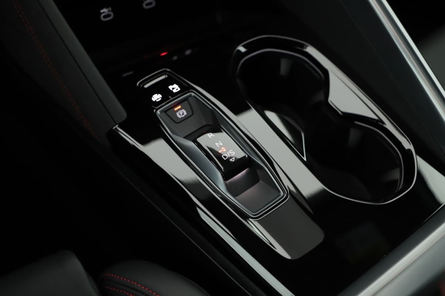 Bild über Audi Q5 SUV TDI quattro 150 kW S tronic - für weitere Informationen kontaktieren Sie den Audi Partner