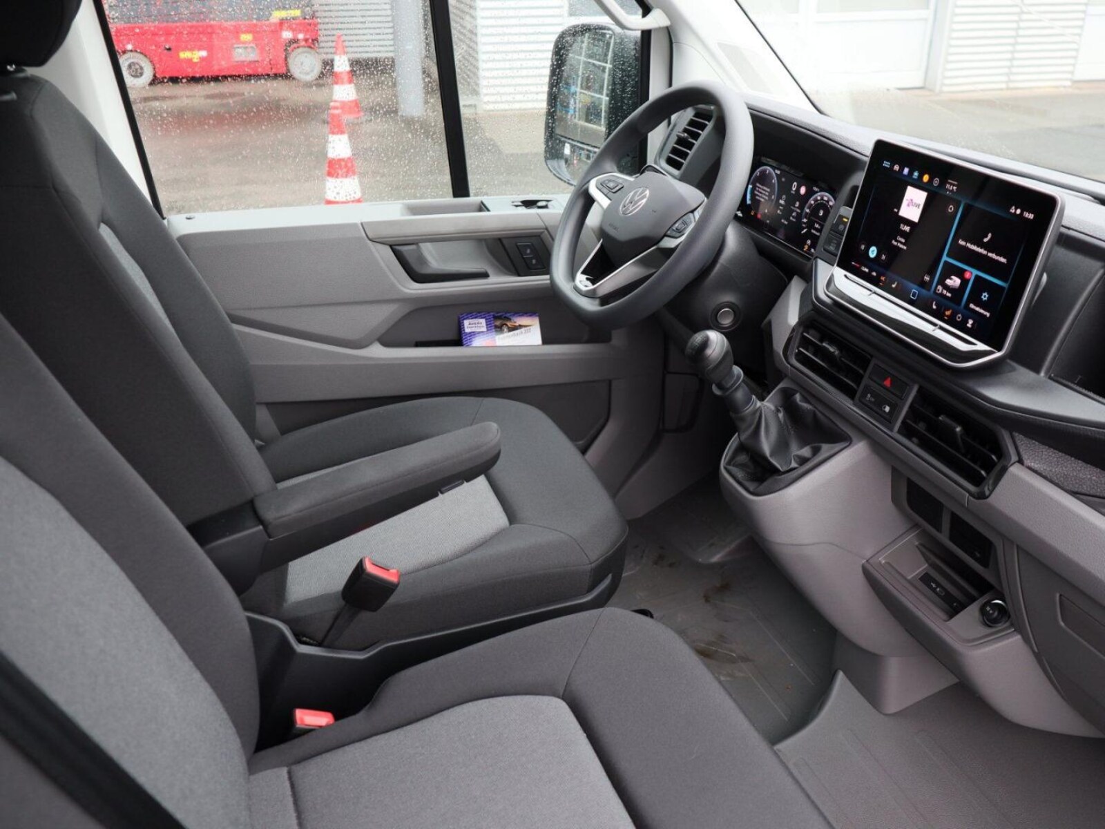 Volkswagen Crafter Kasten langer Radstand – Bild 3