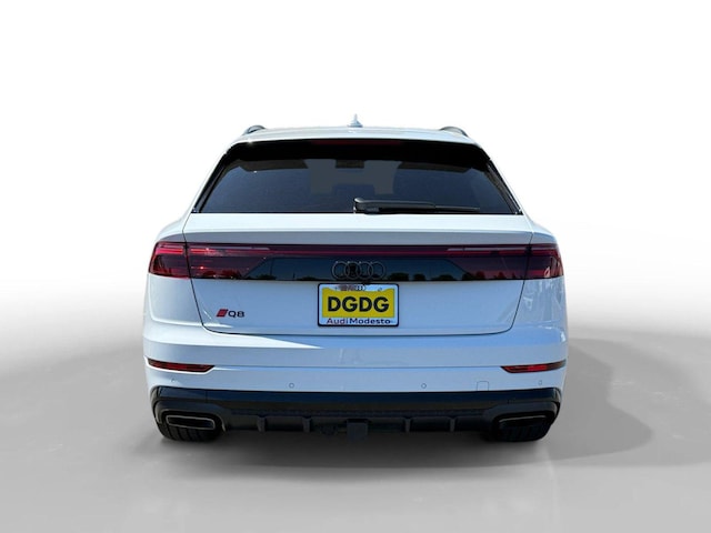 2025 Audi Q8