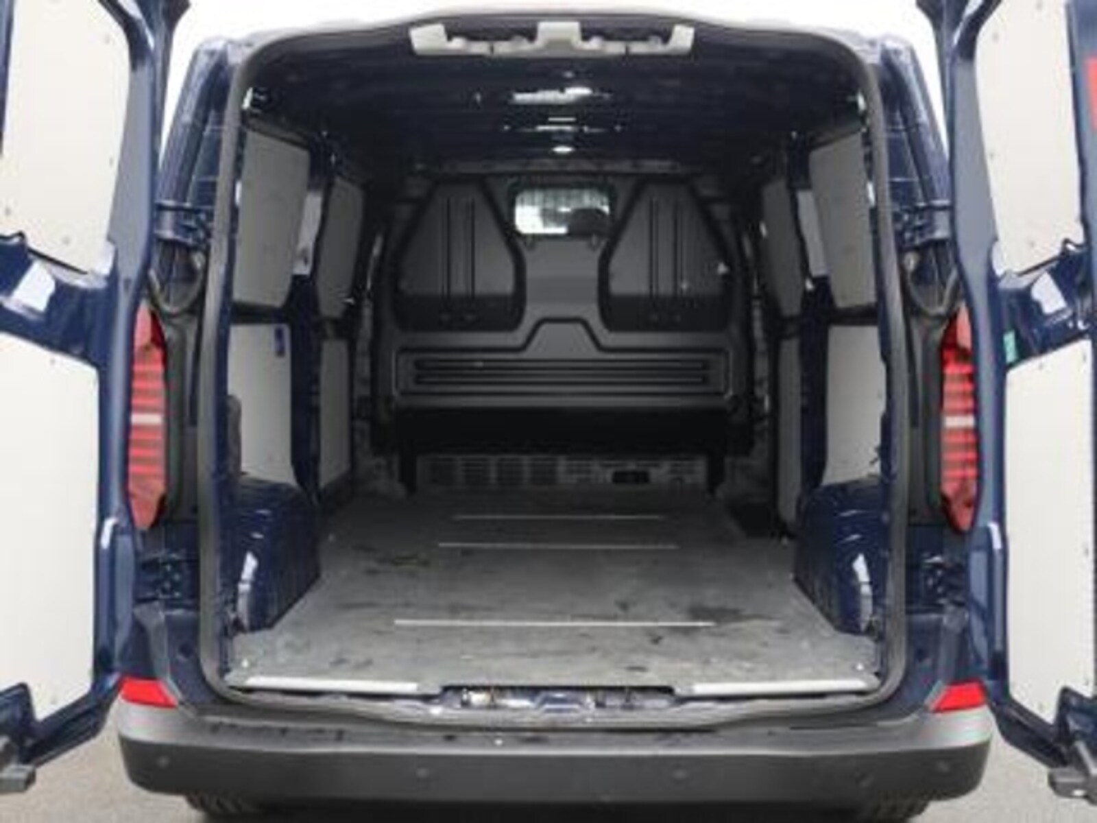 Volkswagen Transporter Kasten langer Radstand – Bild 7