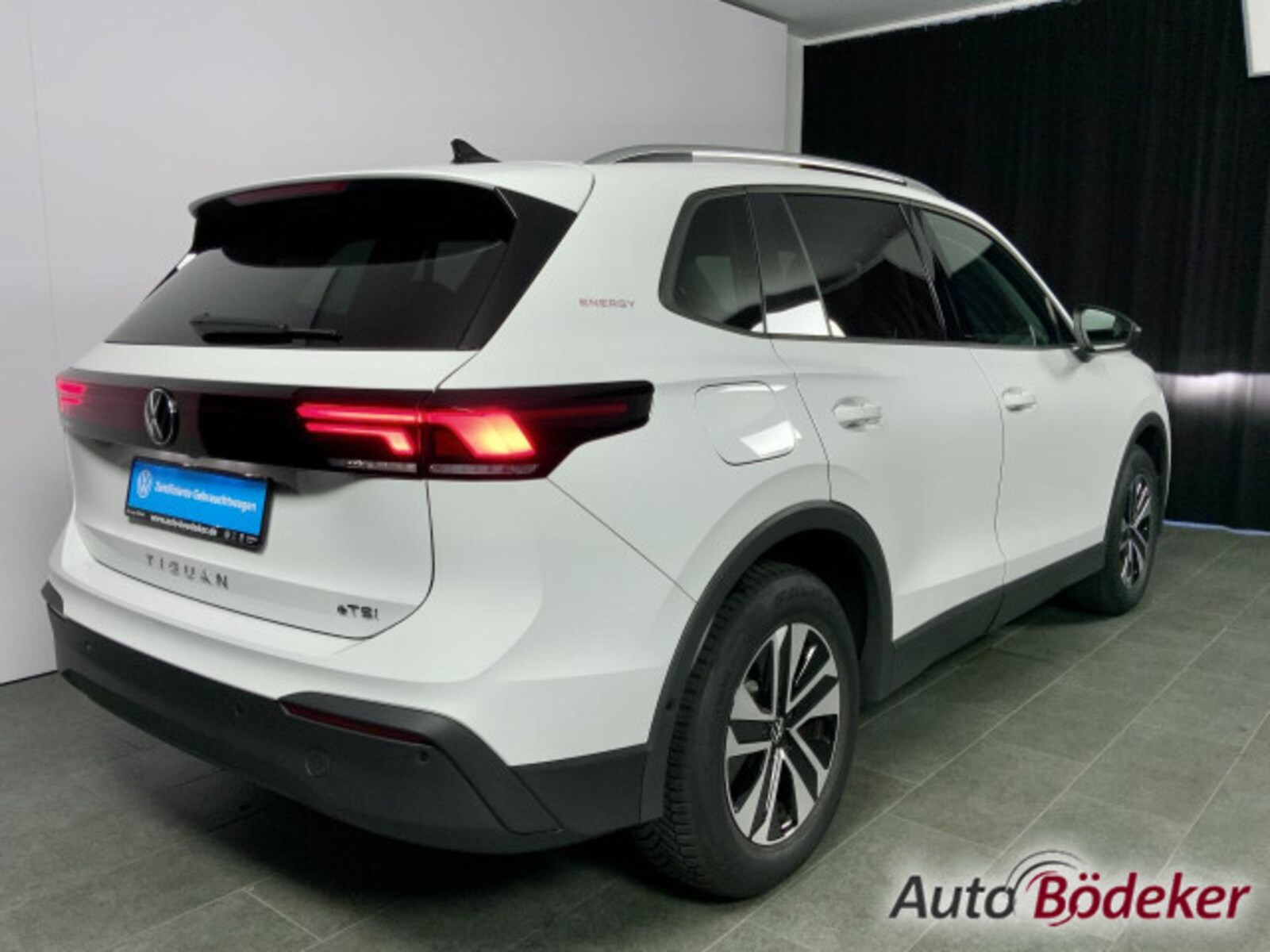 Volkswagen Tiguan – Bild 8