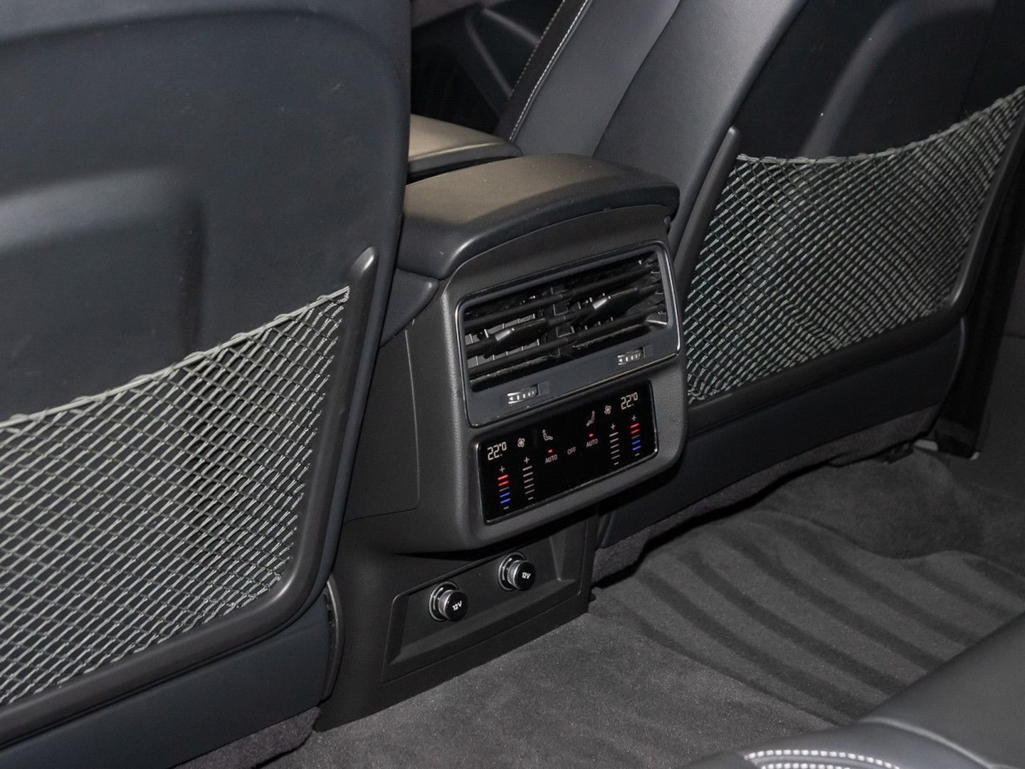 Bild über Audi Q8 50 TDI quattro tiptronic - für weitere Informationen kontaktieren Sie den Audi Partner