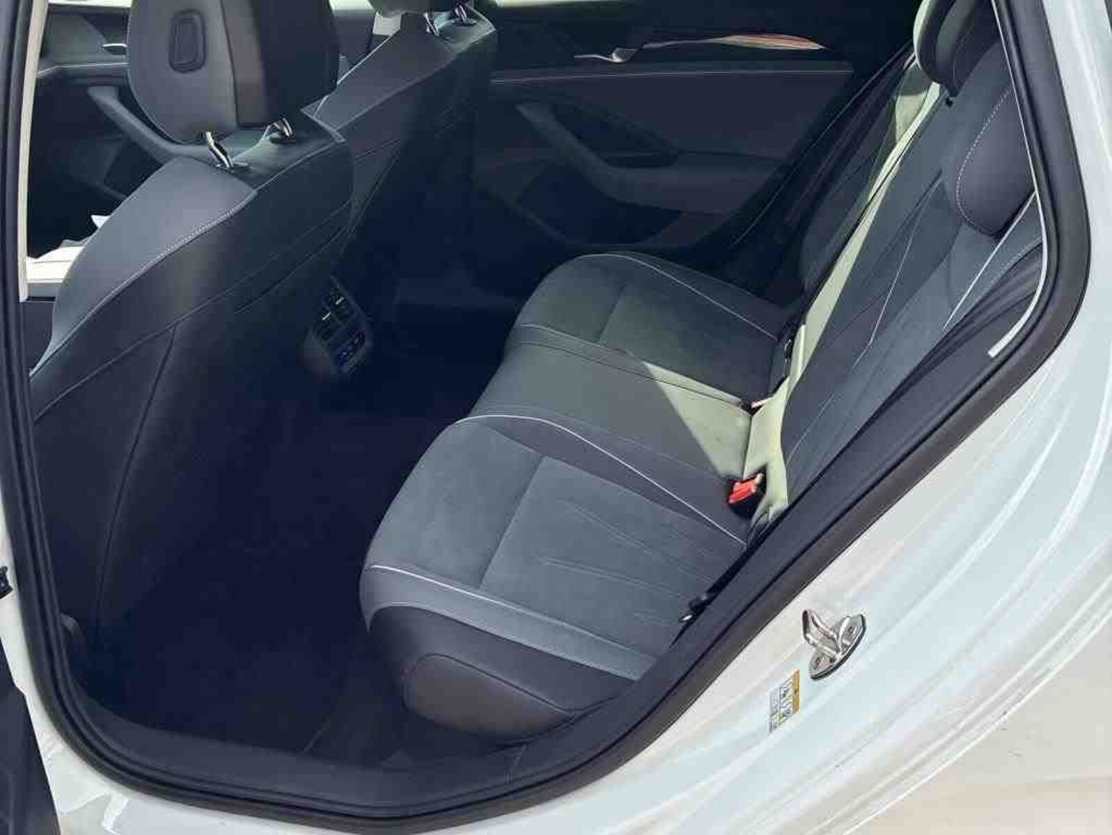 Volkswagen Passat – Bild 6