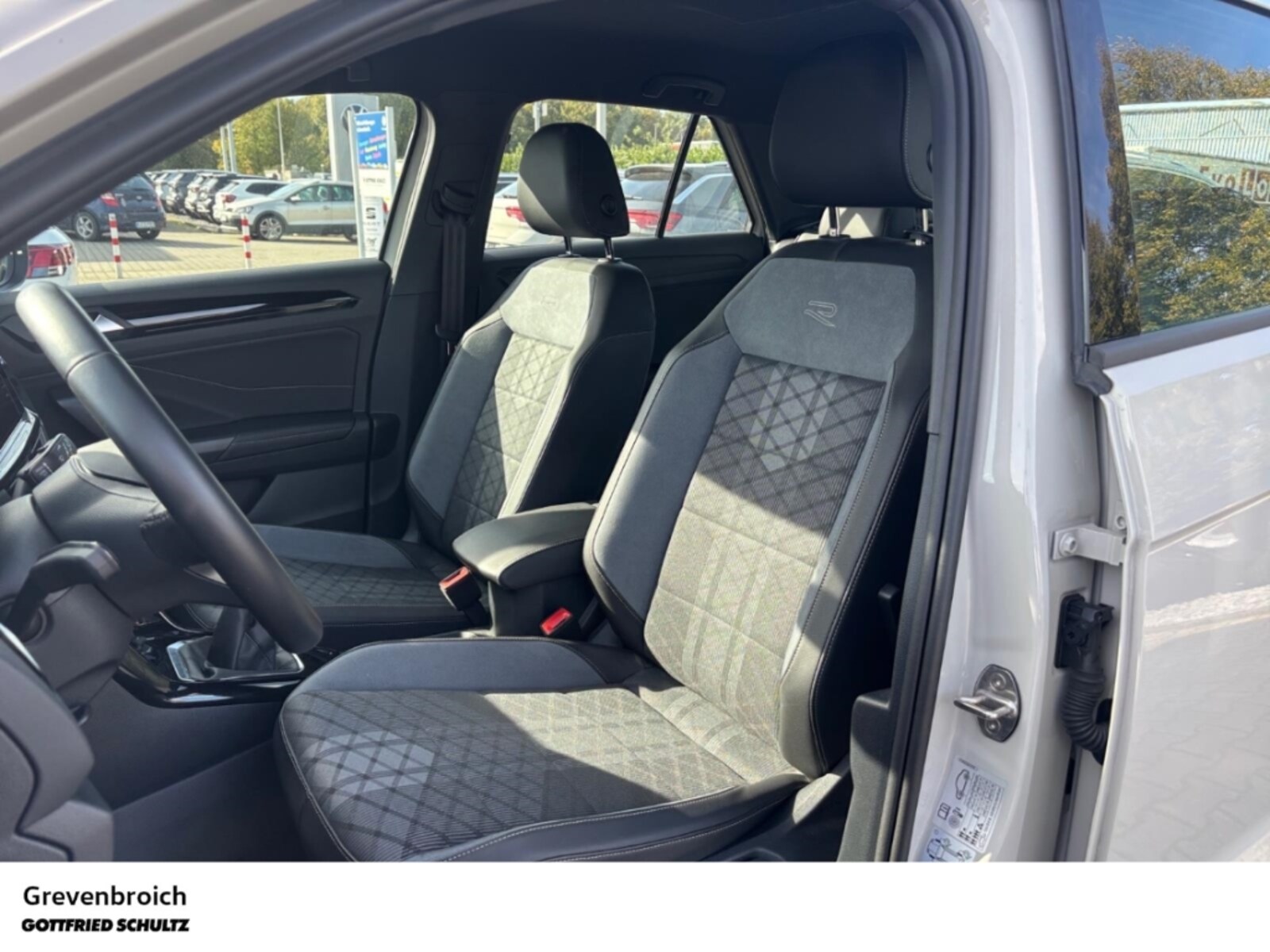 Volkswagen T-Roc – Bild 12