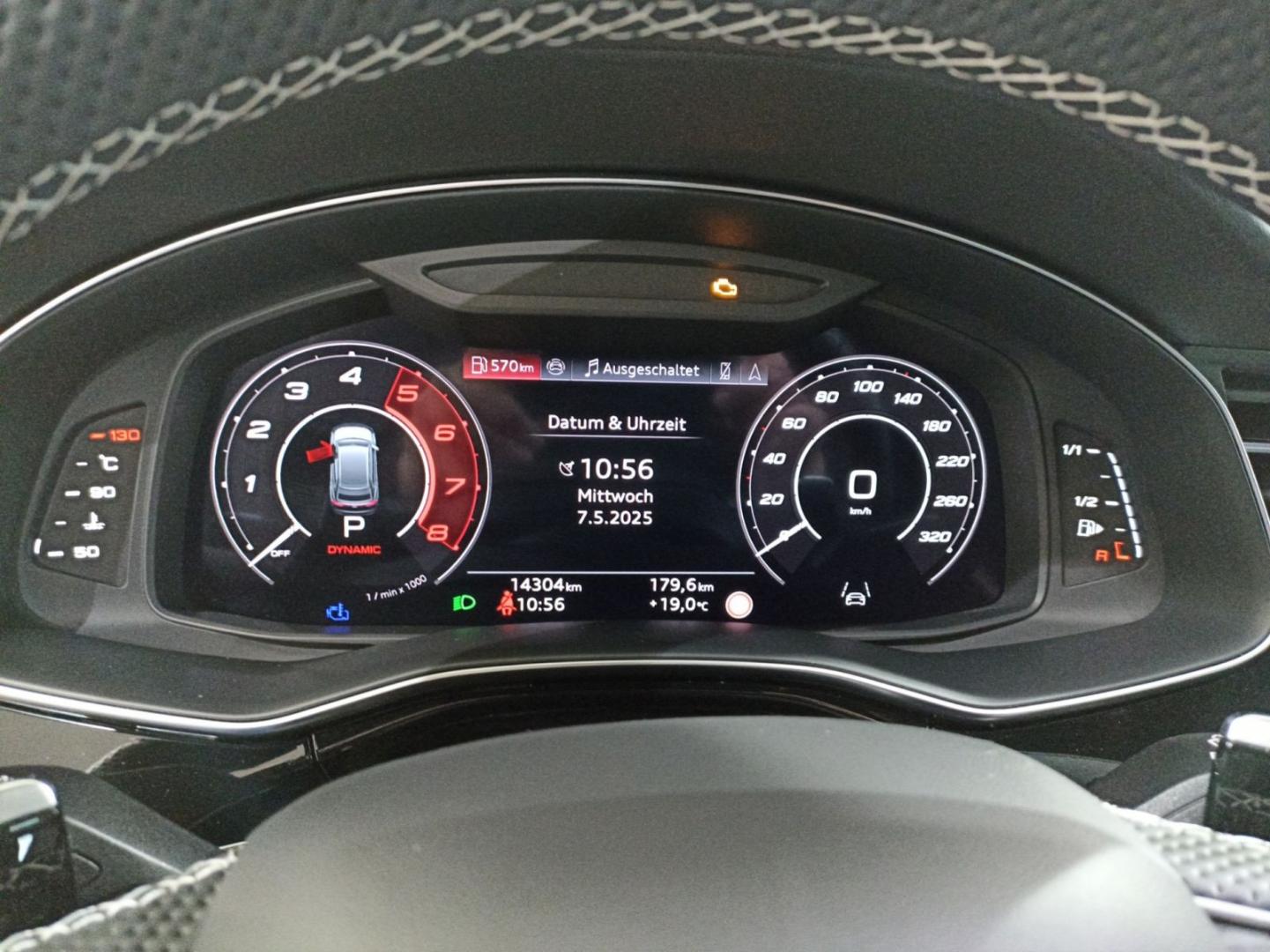 Image about Audi RS Q8 SUV TFSI quattro tiptronic