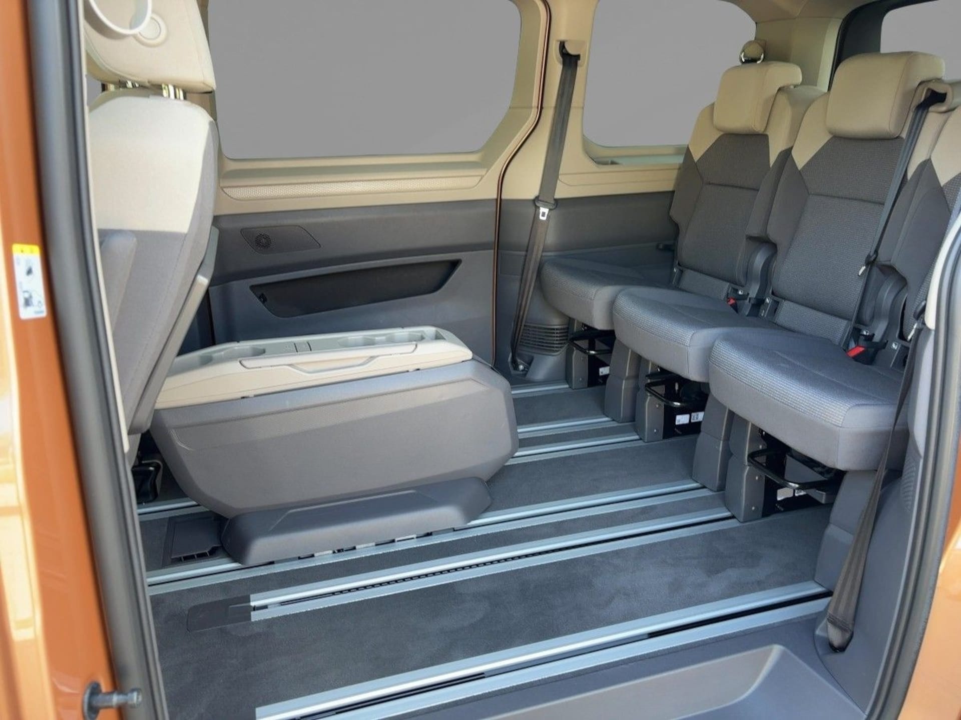 Volkswagen Multivan Basis-Modell