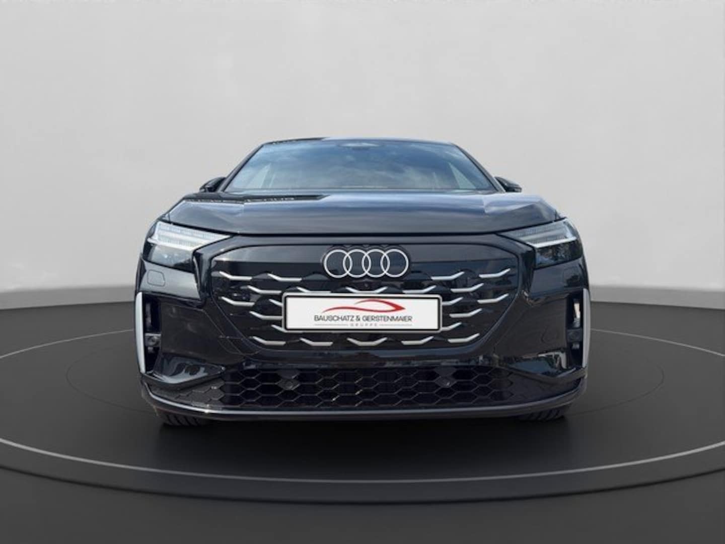Bild über Audi Q4 Sportback e-tron e-tron quattro 220 kW - für weitere Informationen kontaktieren Sie den Audi Partner