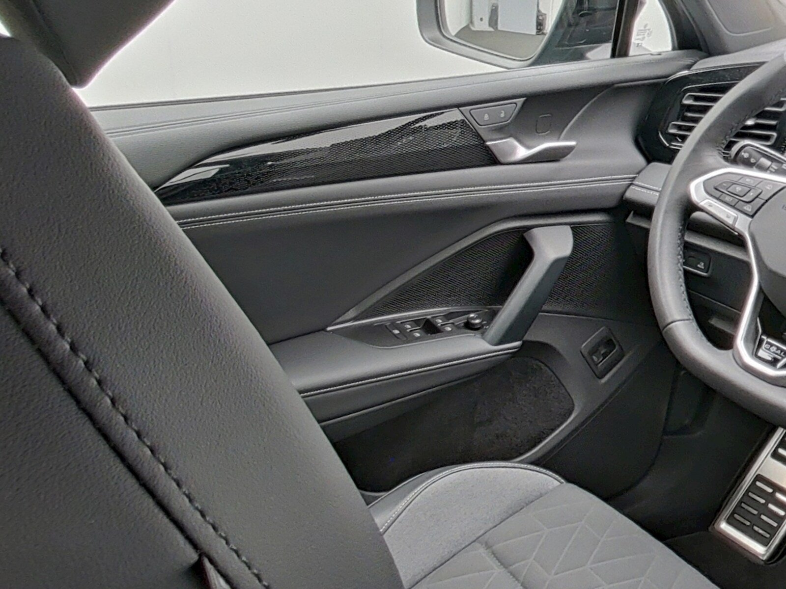 Volkswagen Tiguan – Bild 12