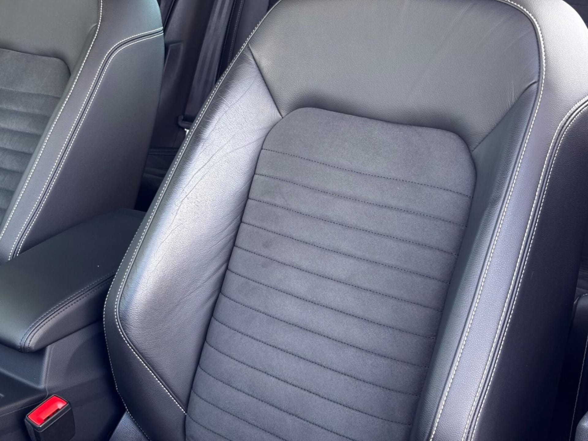 Volkswagen Passat Elegance