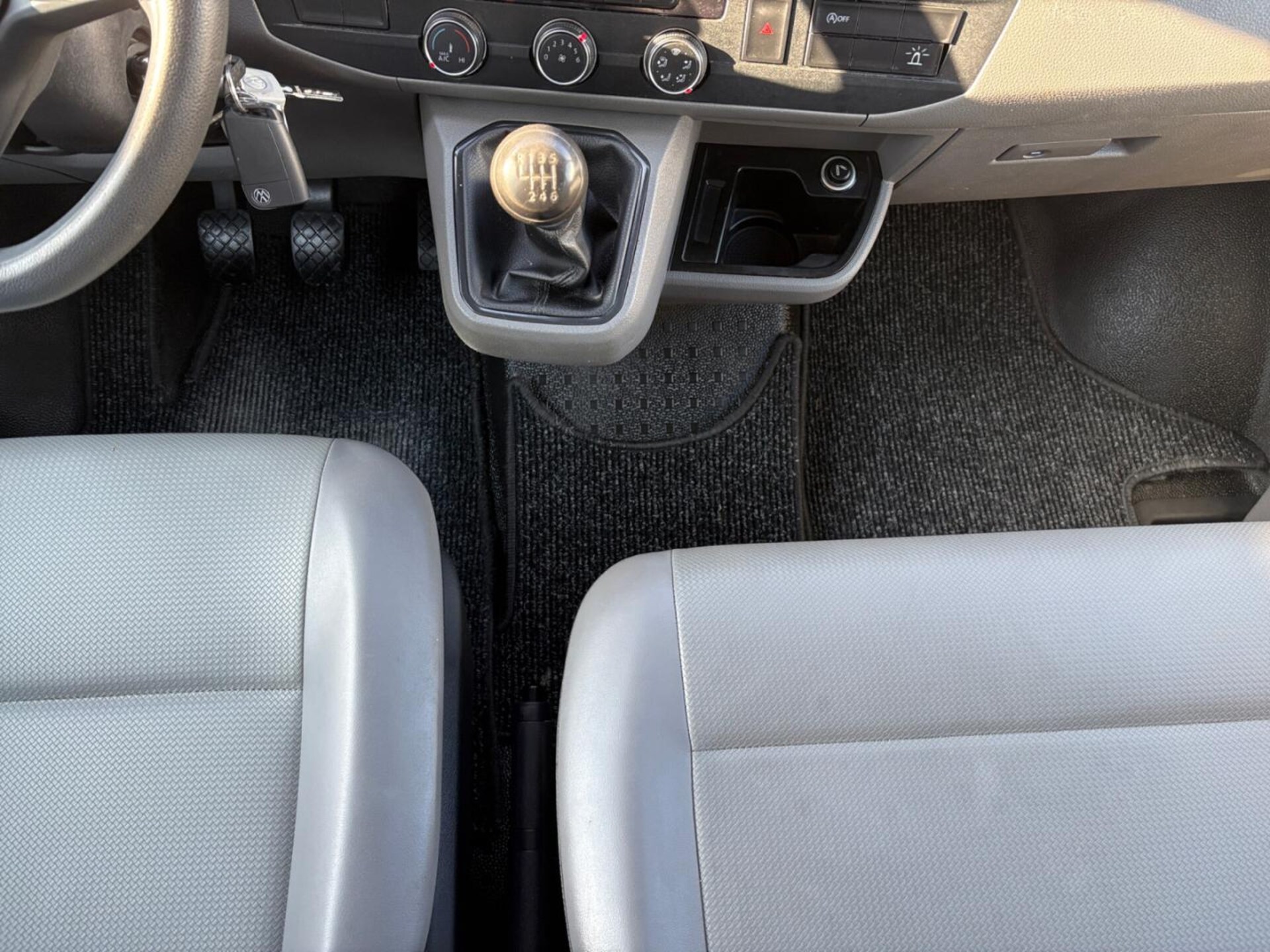 Volkswagen T6.1 Transporter Pritschenwagen Doppelkabine