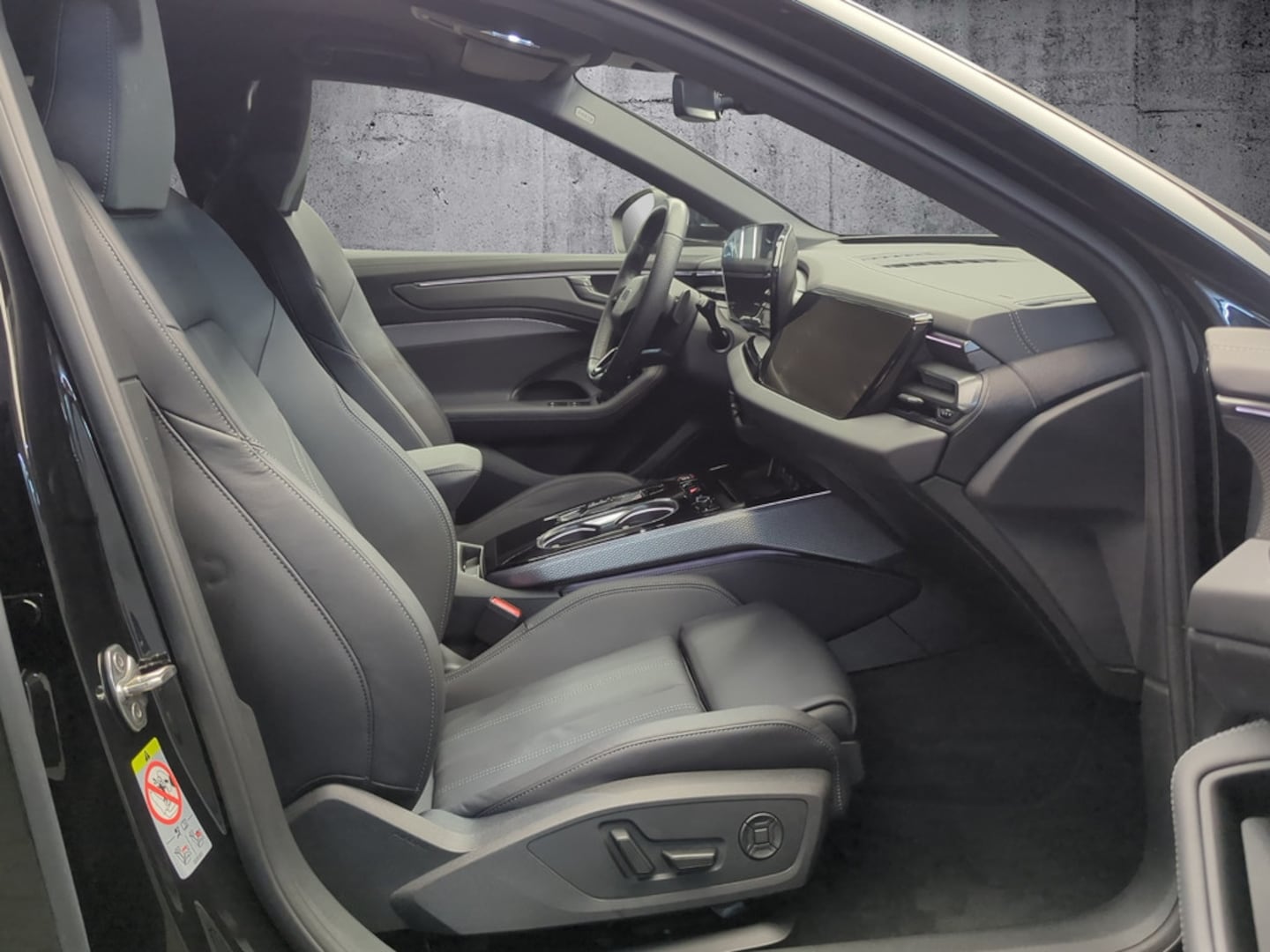 Bild über Audi A6 Avant TFSI 150 kW S tronic - für weitere Informationen kontaktieren Sie den Audi Partner
