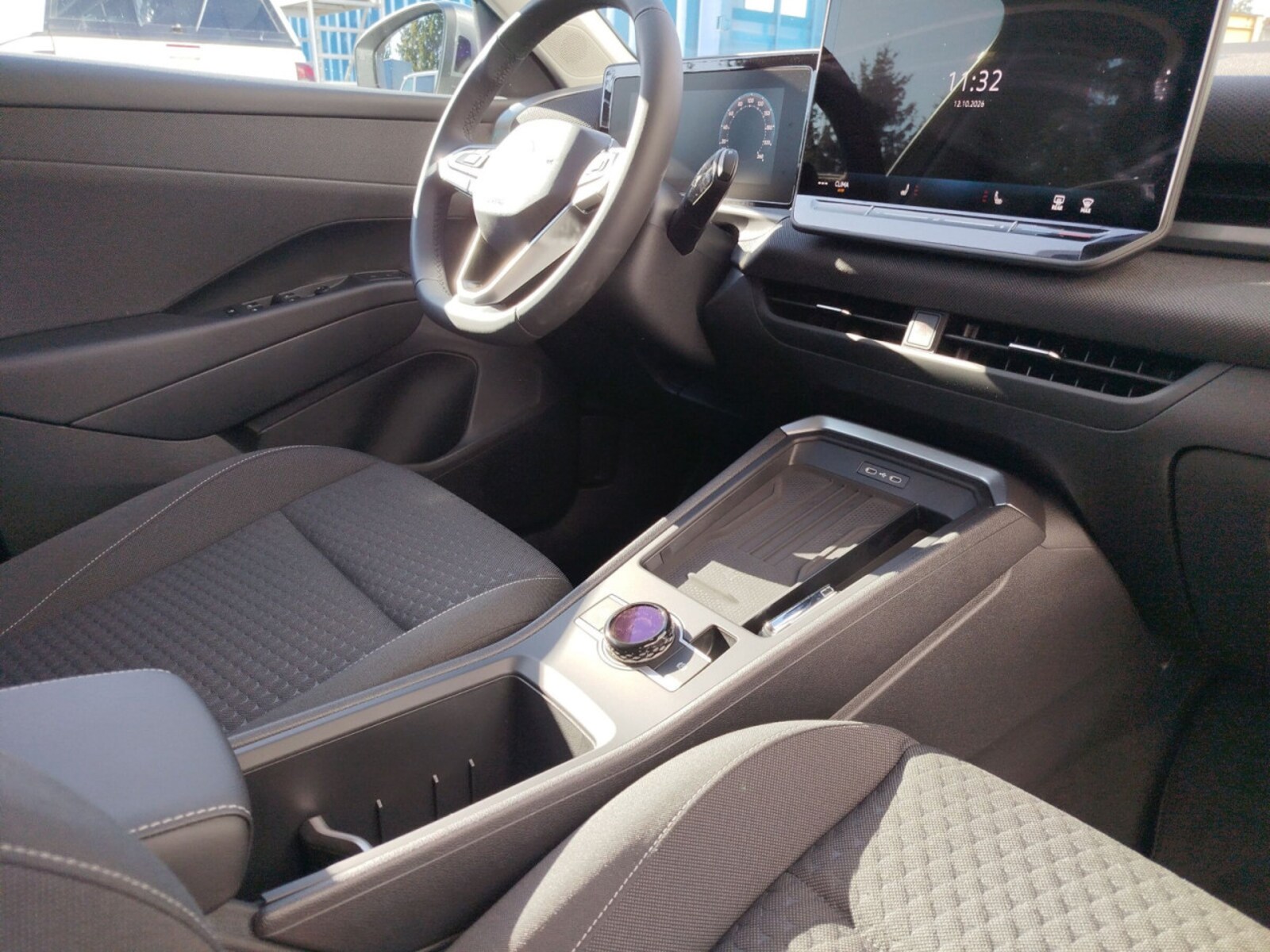 Volkswagen T-Roc – Bild 12