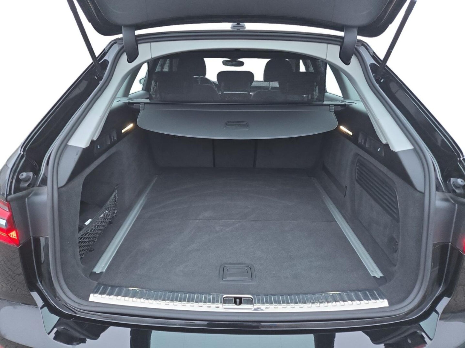 Audi S6 Avant