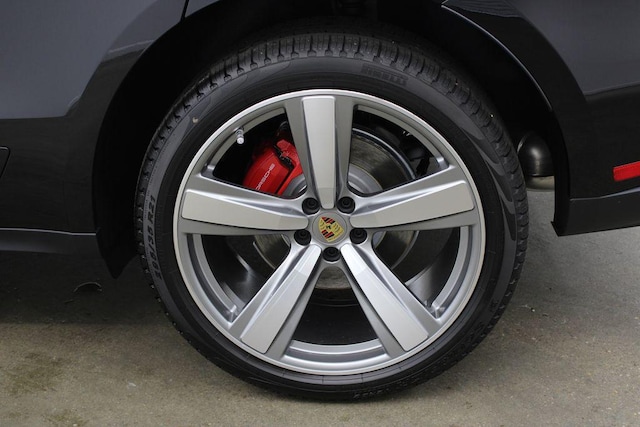 2025 Porsche Macan S - Photo 14