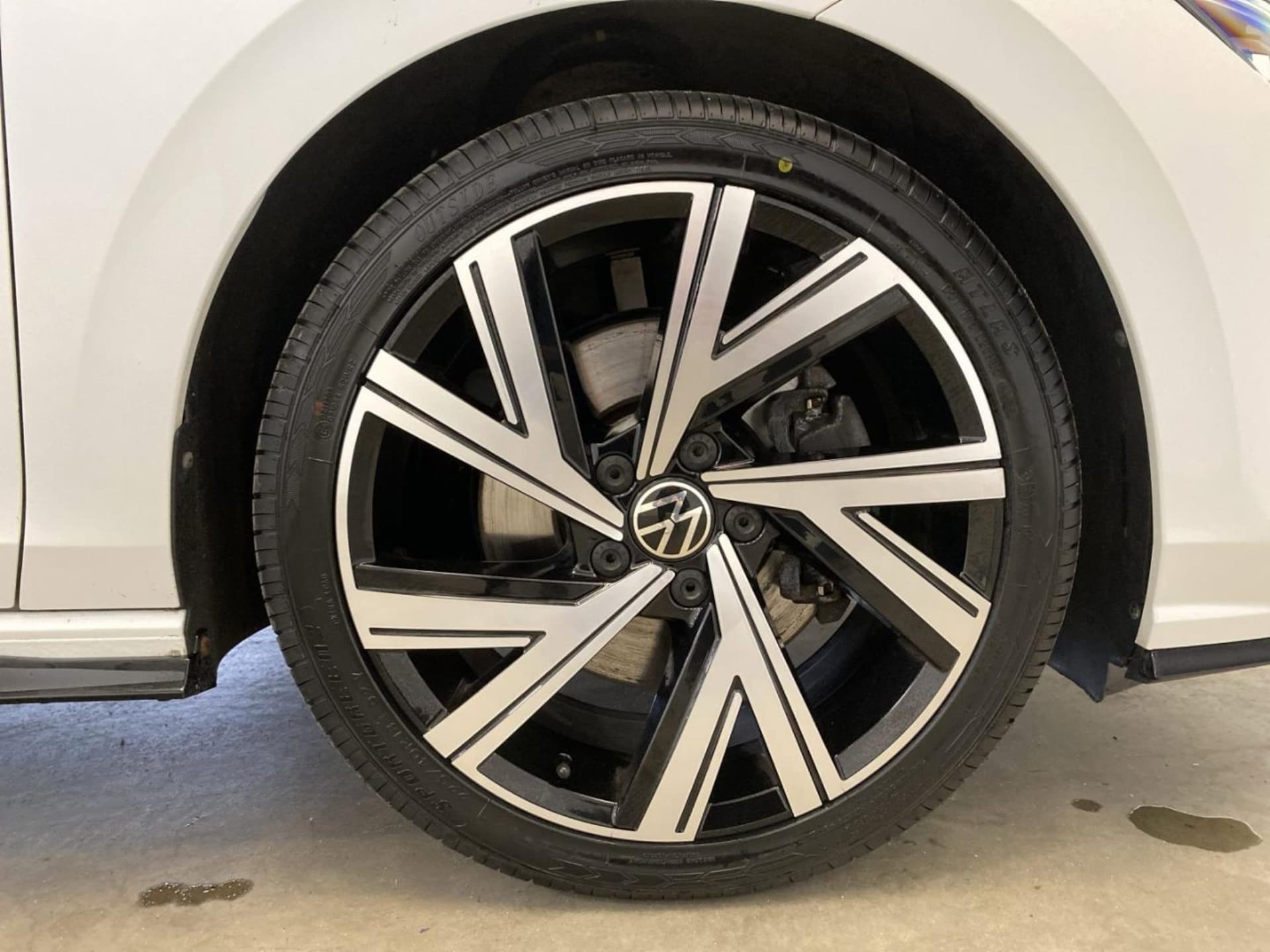 Volkswagen Golf Variant R-Line