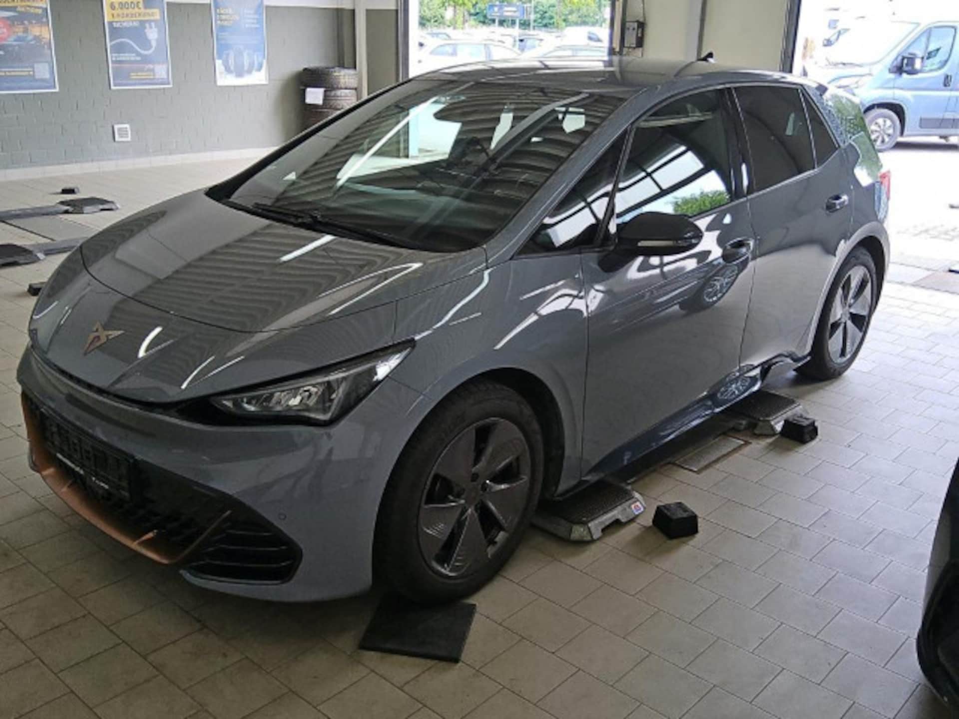 CUPRA Born
