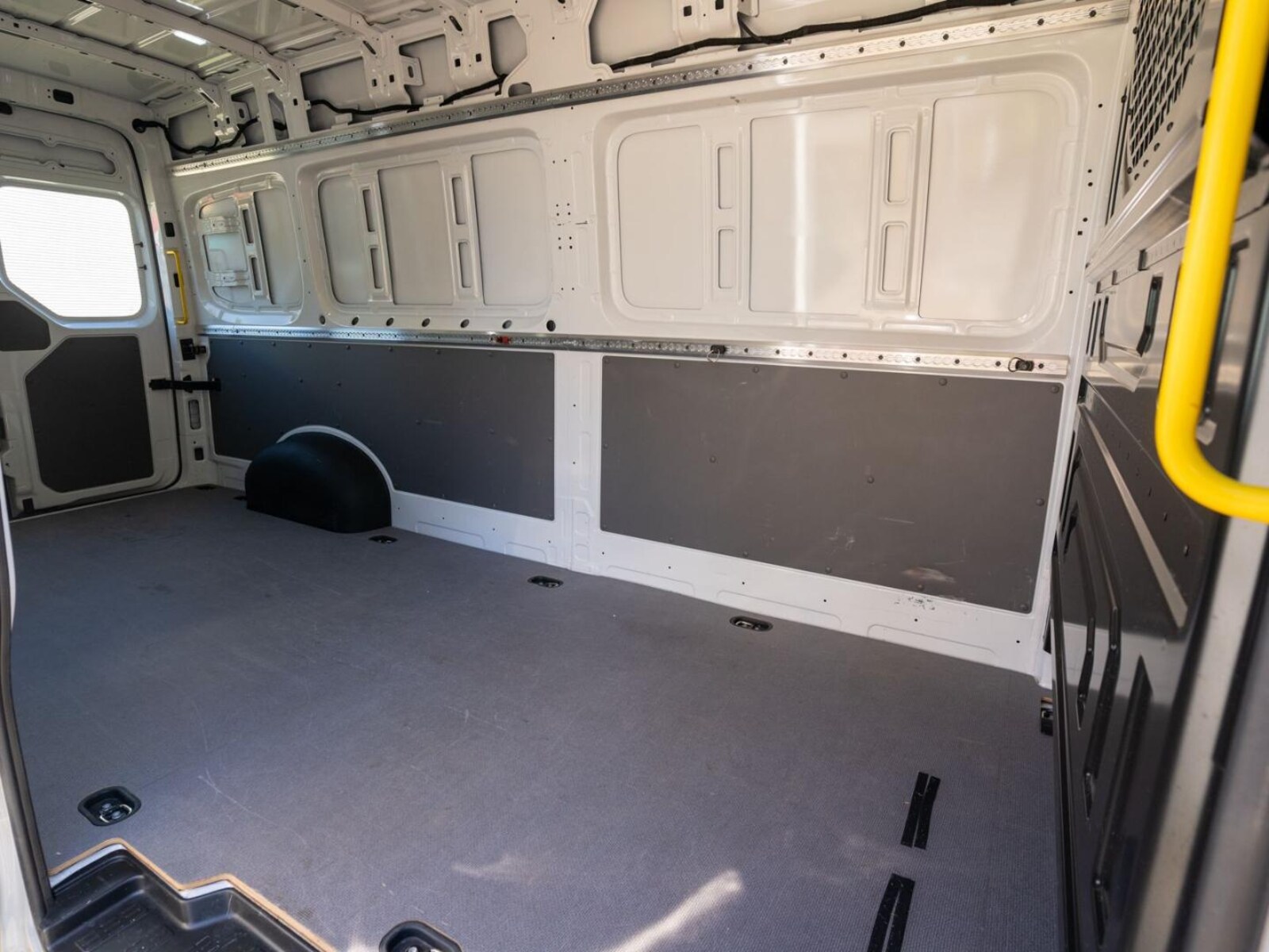 Volkswagen Crafter Kasten langer Radstand – Bild 8