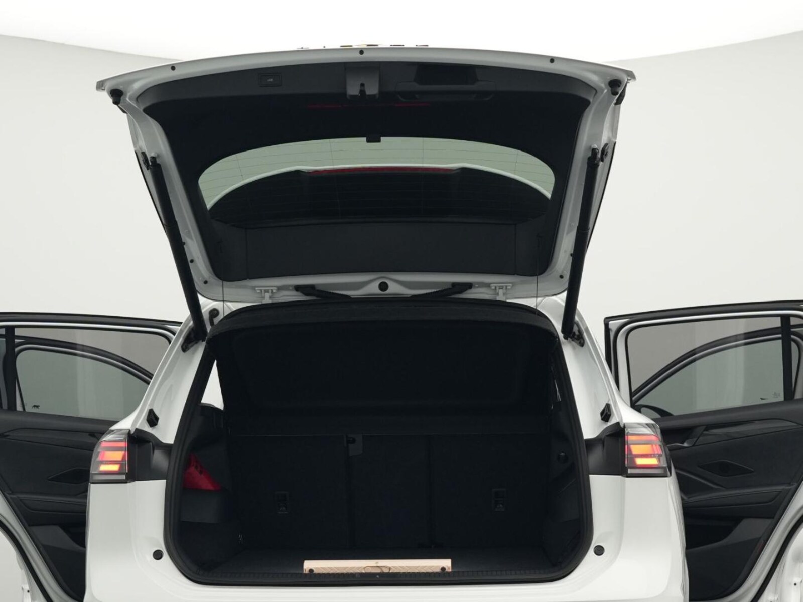 Volkswagen Tiguan – Bild 18