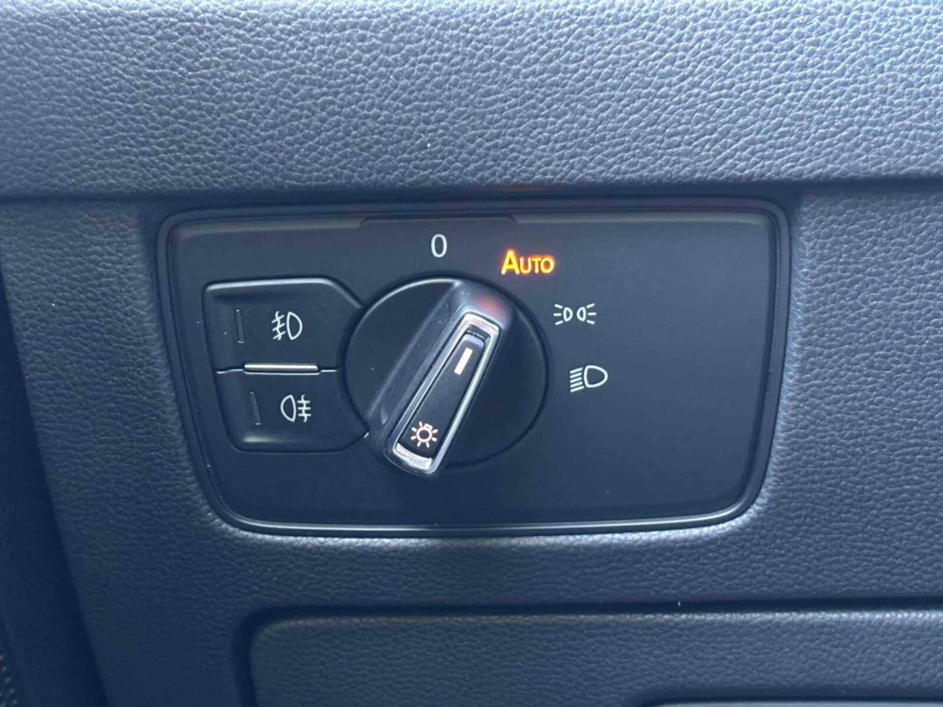 Volkswagen Passat Elegance